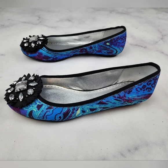 š„³SALE!š„³Adrienne Vittadini Rhinestone flats - Picture 8 of 15